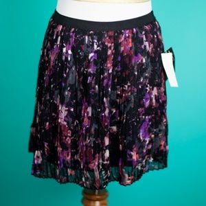 NWT: Abstract Pattern Mini Skirt